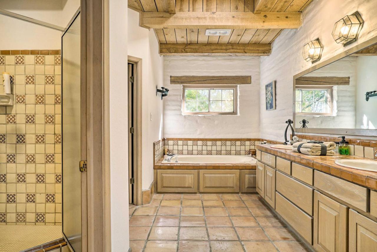Las Cruces Home La Casa Blanca With Courtyard Buitenkant foto