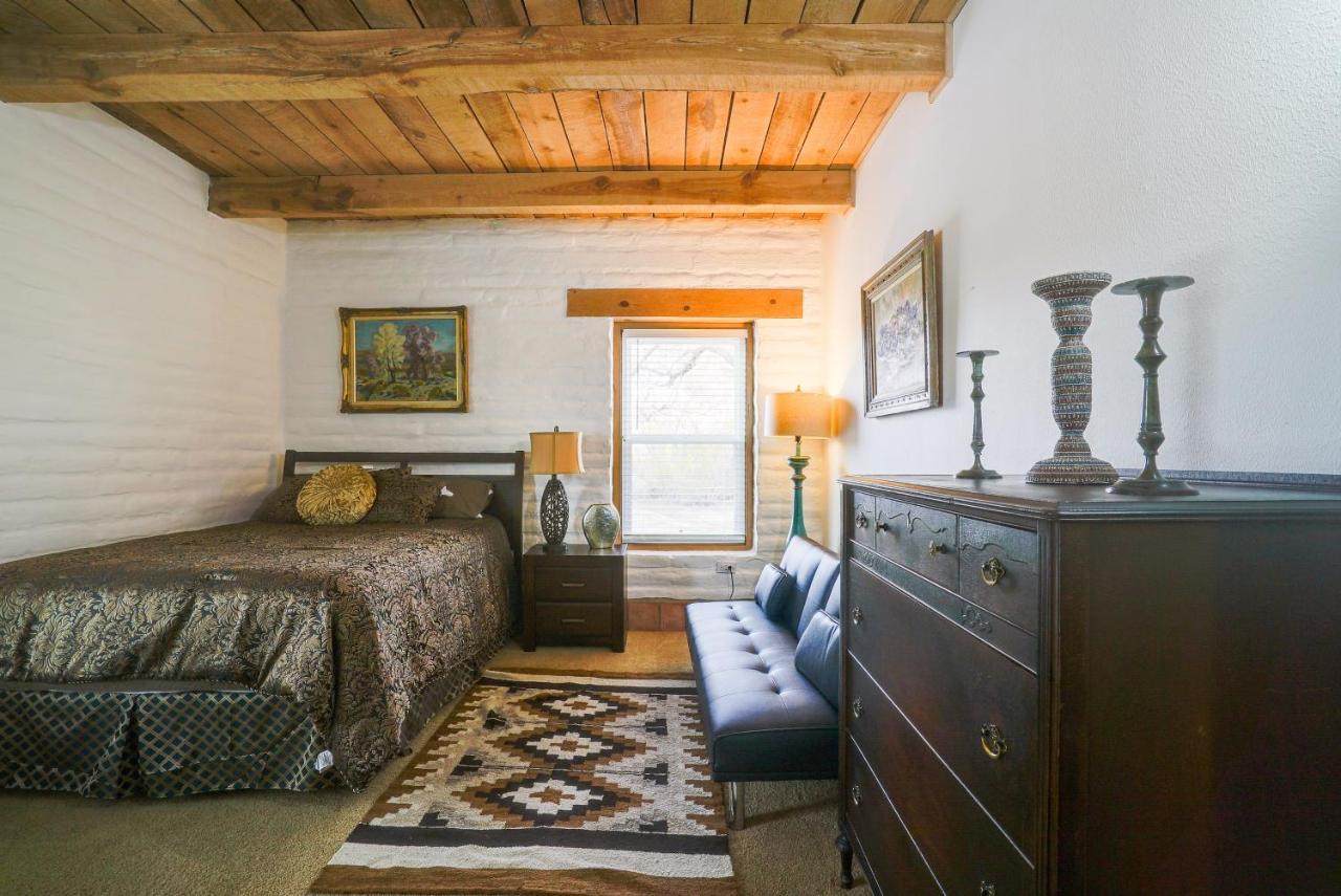 Las Cruces Home La Casa Blanca With Courtyard Buitenkant foto